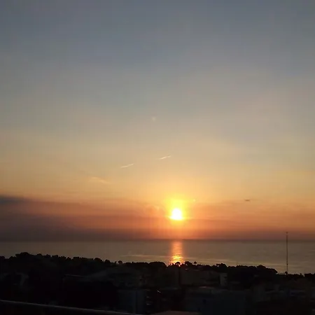 Apartamento Sobre El Mar